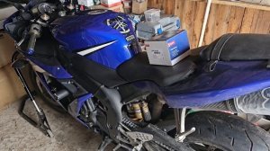 о замене  топливного насоса в мотоцикле Yamaha R1 и немного о резине