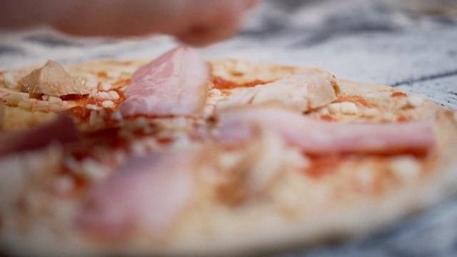 CHICKEN - Frozen Pizza. Pizza congelată. Замороженная пицца смотреть онлайн