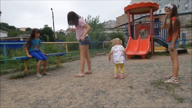 Игра в ЧАПИ ЛЯПИ или Резиночки. Игры нашего двора. Давно и сейчас в каждом дворе. Game for girls.