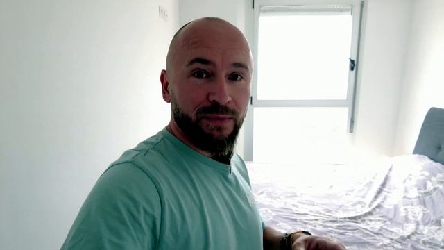 Обзор аренды 3-х комнатной квартиры в новом доме. Валенсия. смотреть онлайн