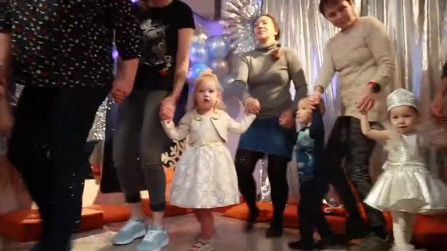 Семейная интерактивная сказка "В поисках новогоднего чуда" 22.12.2019 10:30 смотреть онлайн