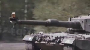Россия нашла применение немецким танкам. Танк-официант!