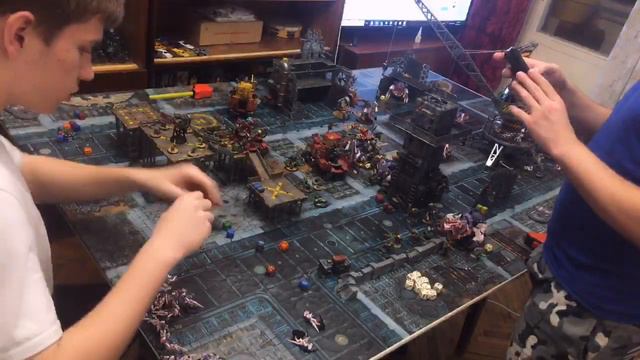Warhammer 40k Live Play - Orks vs. Tyranids смотреть онлайн