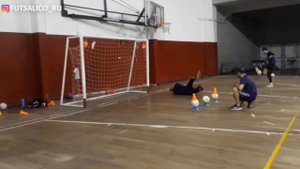 МИНИ-ФУТБОЛ - ТРЕНИРОВКА ВРАТАРЕЙ | Футзал вратарь тренировка | Мини-футбол вратарь обучение