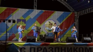 Боковская. Ансамбль "Донцы" и Александр Полелуев