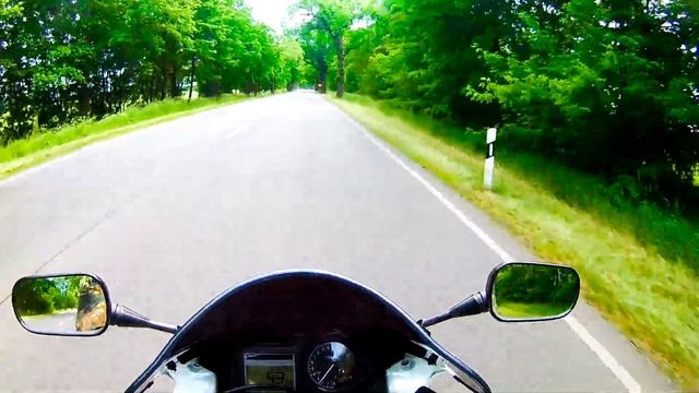 Покатушки на спортбайке Honda CBR 600. смотреть онлайн