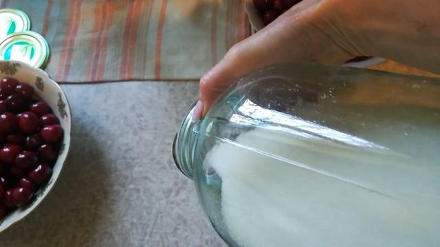 Самый быстрый способ консервации компота из черешни.   #компотизчерешни #консервируемкомпот