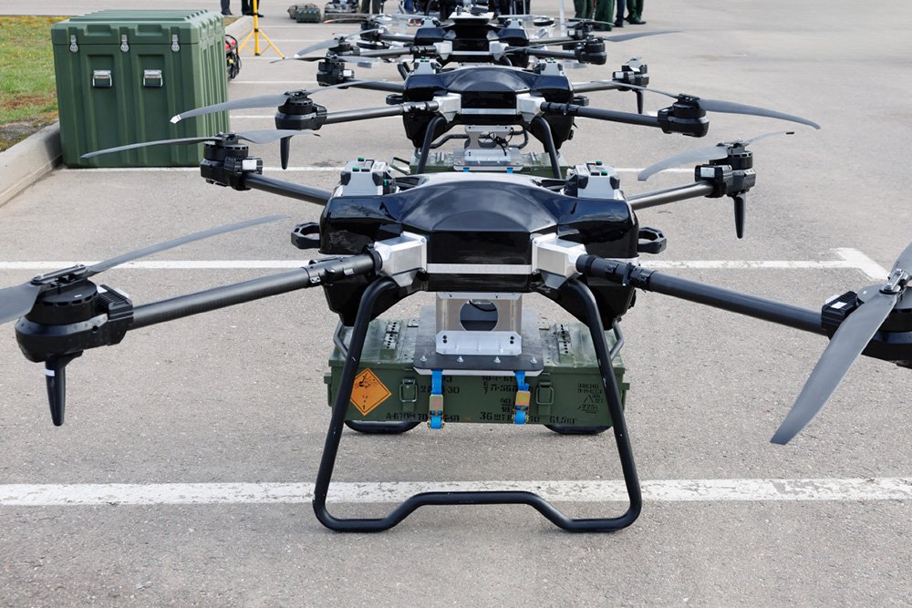 Сергею Шойгу показали новейшие модели беспилотников / События на ТВЦ