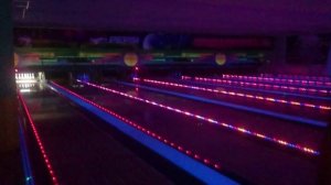 Как правильно играть в боулинг