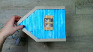 Новогодний домик из картона своими руками. Легко и просто.