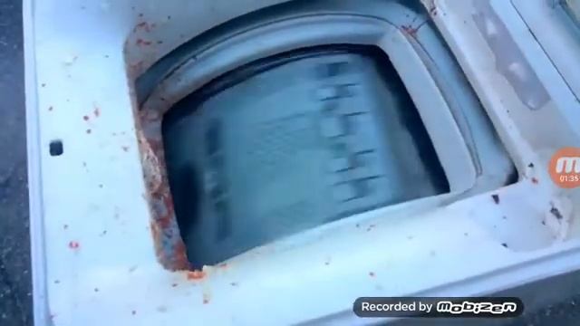 Что будет если в стиральную машину вертикалей положить кирпич смотреть онлайн