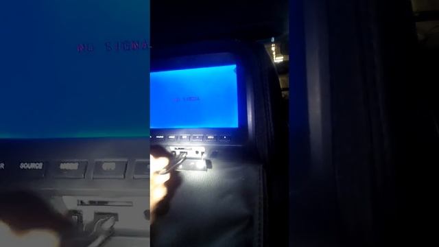 Не поддерживает флешку
