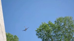 Самолёт разворачивается над Агрызом. 10.05.2020г.