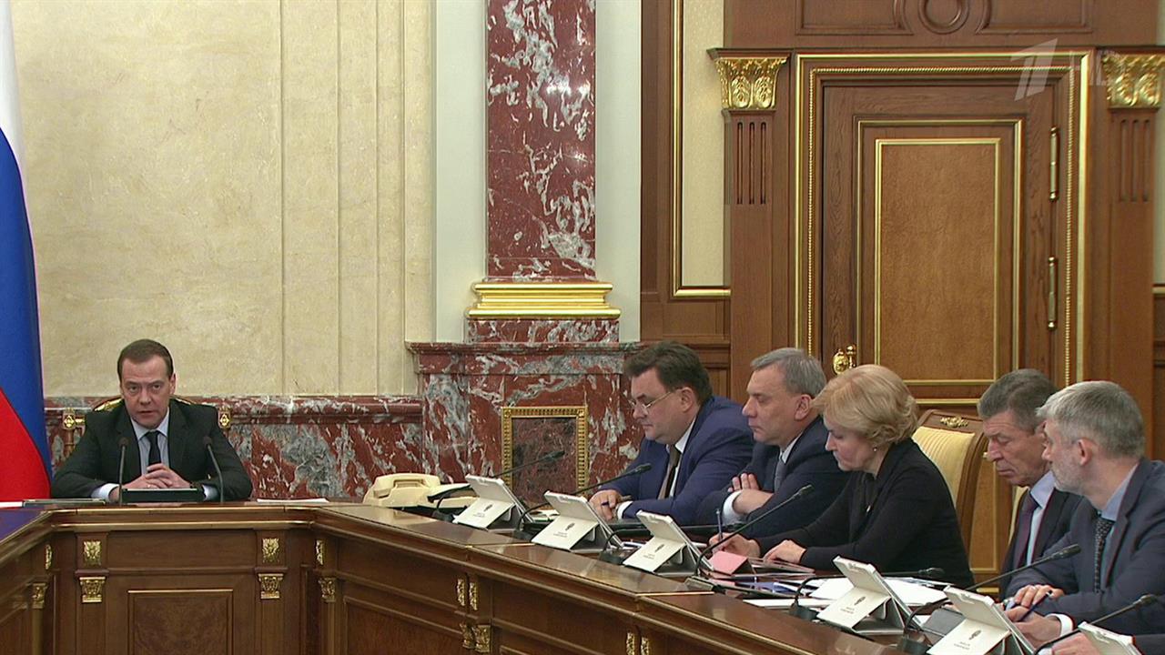 На заседании правительства говорили о том, чем шпионское оборудование отличается от бытовой элект...