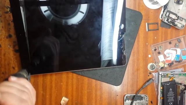 Замена тачскрина Apple iPad смотреть онлайн