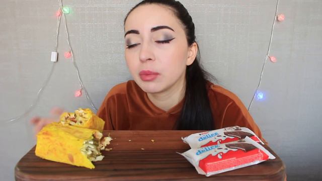 НЕ ОДОБРИЛИ КРЕДИТ / ПОЧЕМУ ? 2 ШАУРМЫ ЗА РАЗ / МУКБАНК Ayka Emilly смотреть онлайн