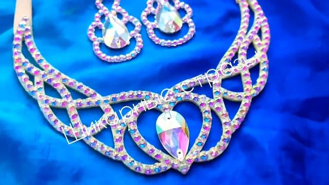 Шикарные стразы  колье и серьги