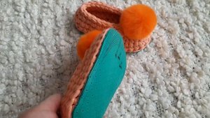 Тапочки детские из трикотажной пряжи.