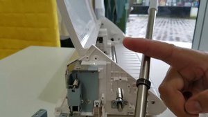How to replace roller and cleaning on silhouette Cameo 2