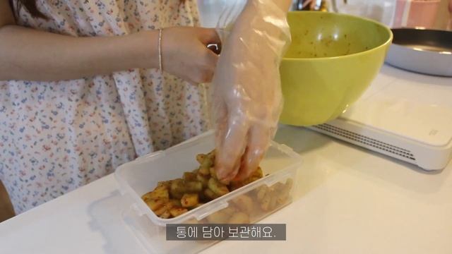 ENG)vlog??오징어게임 달고나 만들고 짬뽕이랑 ?크림새우 먹는 집순이 일상(연근차,순두부찌개,오이무침,애호박전,볼어묵볶음) смотреть онлайн