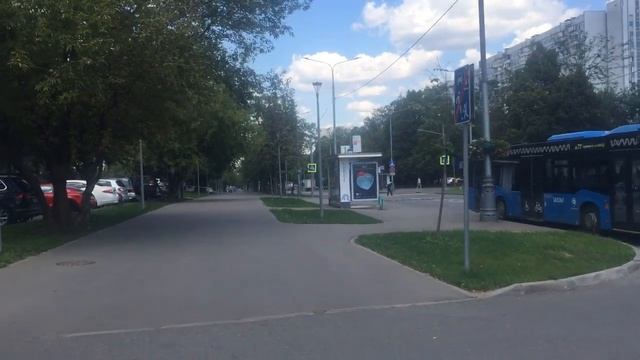 Monday, walk along Musa Jalil street from M Zyablikovo to Shipilovskaya смотреть онлайн