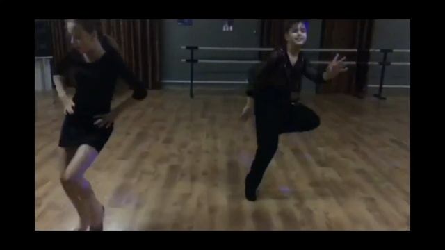 Зажигательный танец от латинской пары на детский и взрослый праздник смотреть онлайн