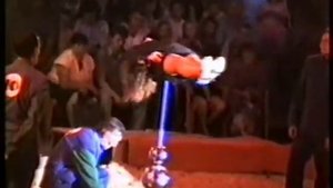 Игорь Кио. Фокус протыканием женщины.