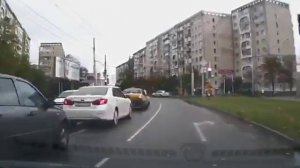 Мужчина выпал из окна в Ставрополе