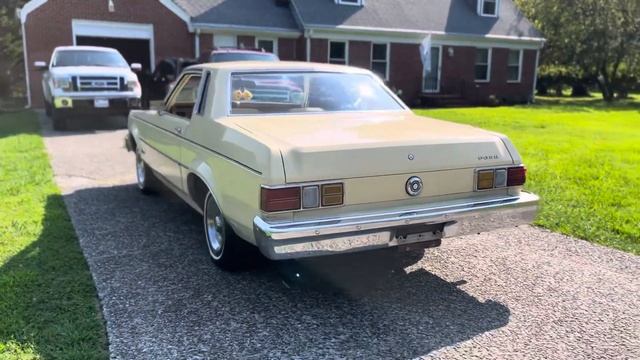 1977 Ford Granada смотреть онлайн