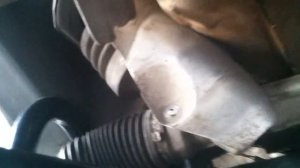 Снятие переднего правого привода Nissan Serena C26 4WD Часть 1