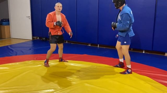 #15❗БОЕВОЕ САМБО❗COMBAT SAMBO. ЗАЩИТА от БОРЦА, удушение сзади ЧЕМПИОНА Владислава Мацкова. Sambi.s