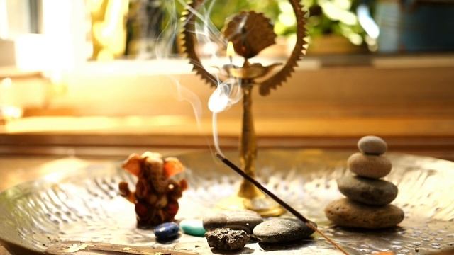 MANGALA MANTRA - COM TRADUÇÃO | Rafa Leite Yoga e saúde смотреть онлайн