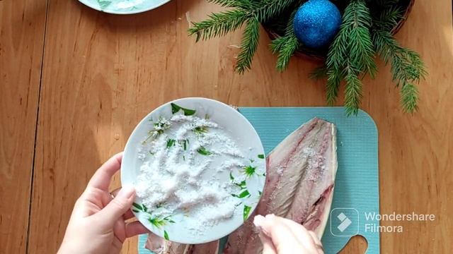 Самый удачный рецепт засолки слабо солёной рыбы.
