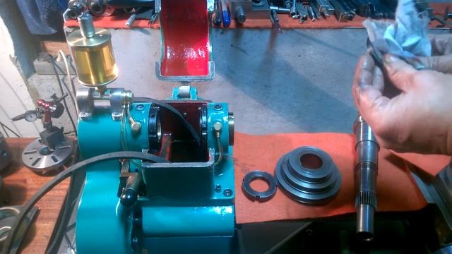 ТВ-16, извлекаем и ставим на место шпиндель станка смотреть онлайн