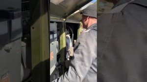 Запуск двигателя ЯАЗ-204 , генераторная установка. ДВС автомобиля МАЗ- 200.