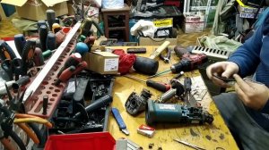 Makita 9558HN. Замена ротора и статора.