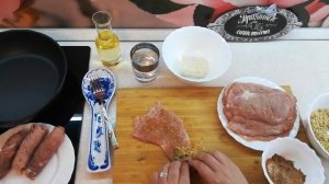 Рулетики мясные. Пальчики из свинины в сырном соусе!