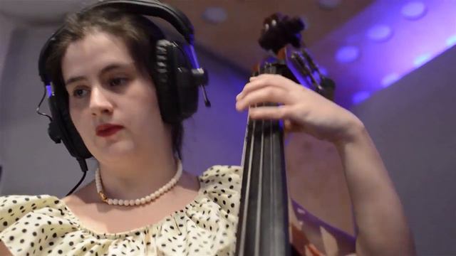 Vienna Tango Quintet ft. Isidoro Abramowicz: Bei Mir Bist Du Shein смотреть онлайн