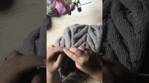 Бесшовное соединение плечевых спицами