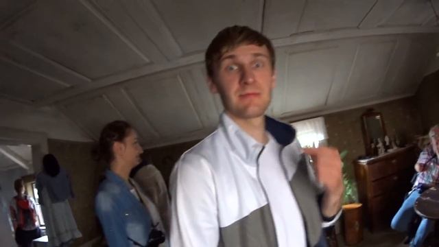 Поход в Skansen . Прогулка по Стокгольму