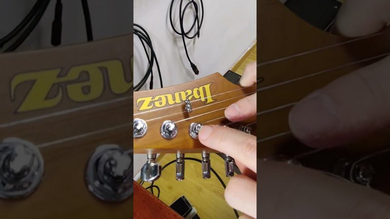 система блокировки струн у гитары Ibanez AZ2402 #guitar #гитара