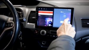 Производительная магнитола Honda Civic 4D. Штатная магнитола Хонда Цивик 4Д с камерой заднего вида.