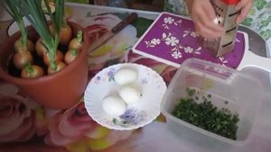 САЛАТ ВЕСЕННИЙ ВИТАМИННЫЙ КАК ПРИГОТОВИТЬ САЛАТ С ЛУКОМ ЯЙЦОМ ВКУСНЫЕ РЕЦЕПТЫ САЛАТОВ