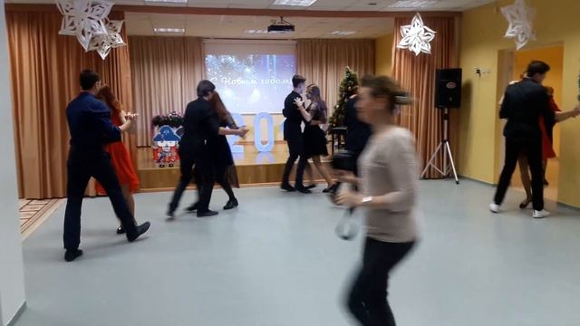 Гимназический новогодний вальс 2018