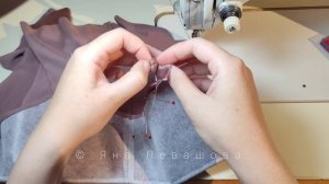 Как вшить обтачку в шёлковый топ, чтобы было красиво и не заметно с лицевой стороны