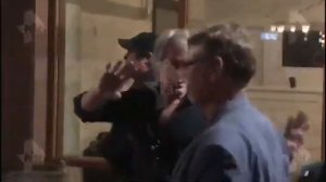 Бон Джови выходят из гостиницы, чтобы прогуляться по Красной Площади в Москве (27.05.2019)