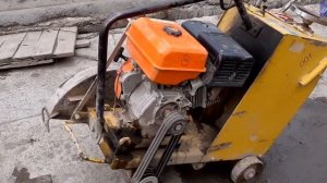 Шовнарезчик, работа диском d=400мм, на полную глубину 15 см, длиной 120 метров за несколько часов.