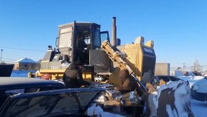 ТО 2000 мч. Обслуживание бульдозера шантуй сд22. Тяжелый запуск в мороз.