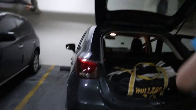 Первый влог! Жизнь в Дубае. Забил 3 гола. смотреть онлайн