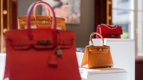 Бутик Hermes уличили в продаже поддельных сумок Birkin в России